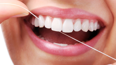 Dental floss ni utugozi dufasha koza amenyo no gukura ibisigazwa by'ibiryo mu kanwa 