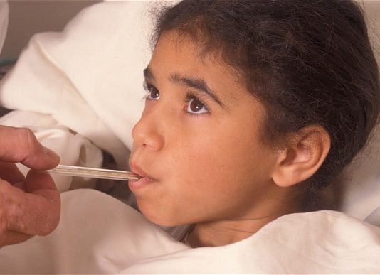 Sobanukirwa typhoïde indwara ihuza ibimenyetso byinshi na malaria.