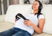 Akamaro ko kumva umuziki ku mugore utwite umuziki ku mugore utwite