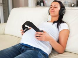 Akamaro ko kumva umuziki ku mugore utwite umuziki ku mugore utwite
